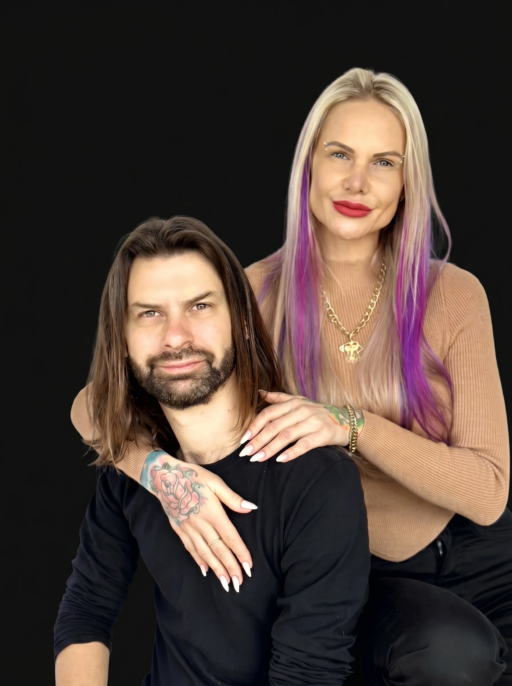 Fundadores da Refhino Suplementos, empresa familiar de Timbó — SC